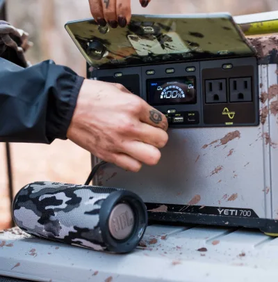 Yeti 700