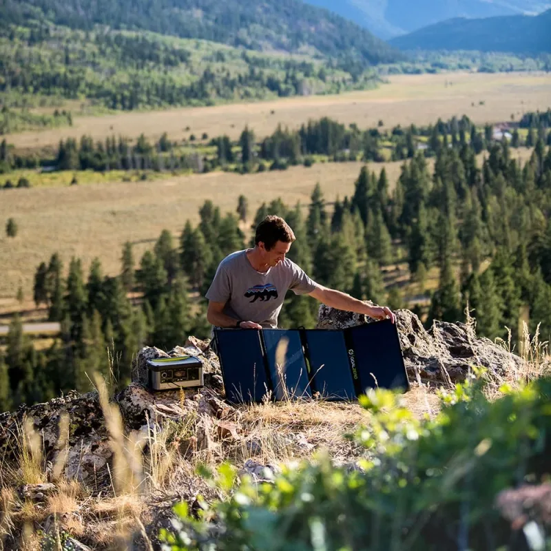 Yeti 500X + Nomad 50 Solar Generator