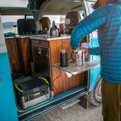 Yeti 1000X + Ranger 300 BC Solar Generator