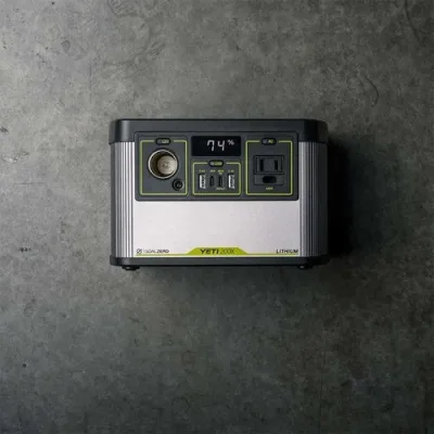 Yeti 200X + Boulder 100 BC Solar Generator
