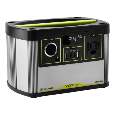 Yeti 200X + Boulder 100 BC Solar Generator