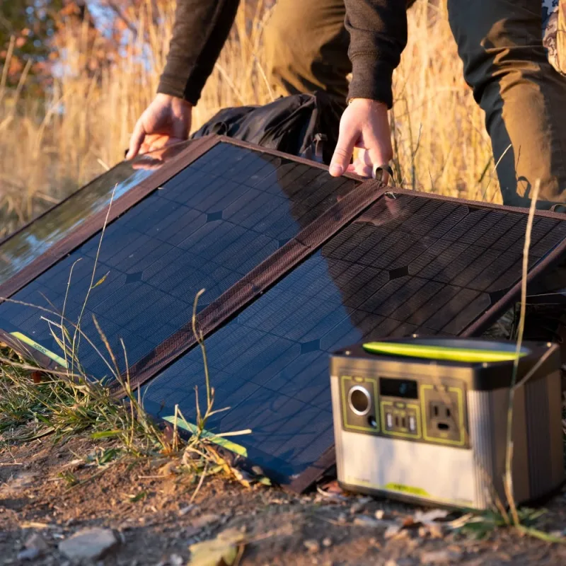 Yeti 200X + Nomad 50 Solar Generator